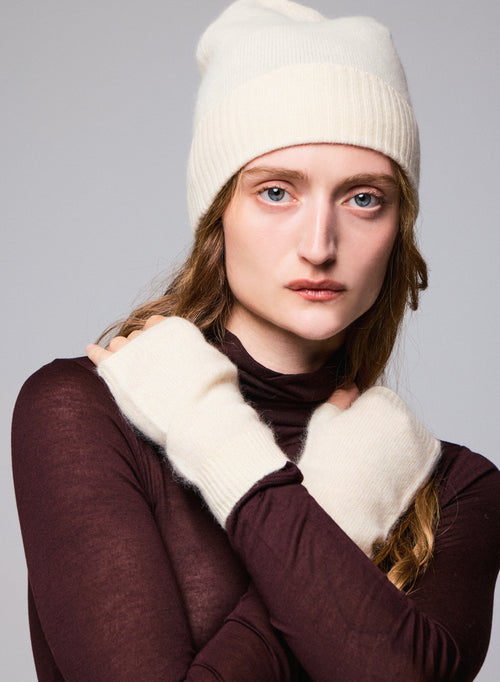 Weiße Fäustlinge aus Raccon-Wolle / Polyamid - MAJESTIC FILATURES