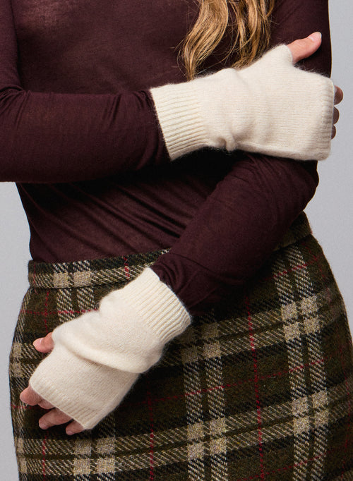 Weiße Fäustlinge aus Raccon-Wolle / Polyamid - MAJESTIC FILATURES