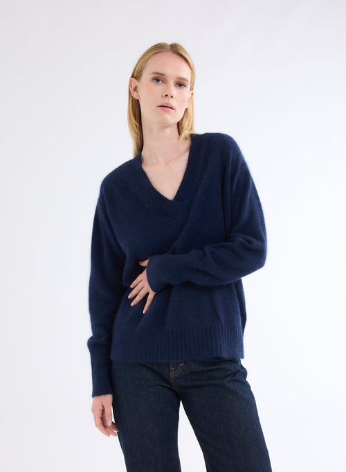 Navy V-Neck Long Sleeve Sweater - MAJESTIC FILATURES