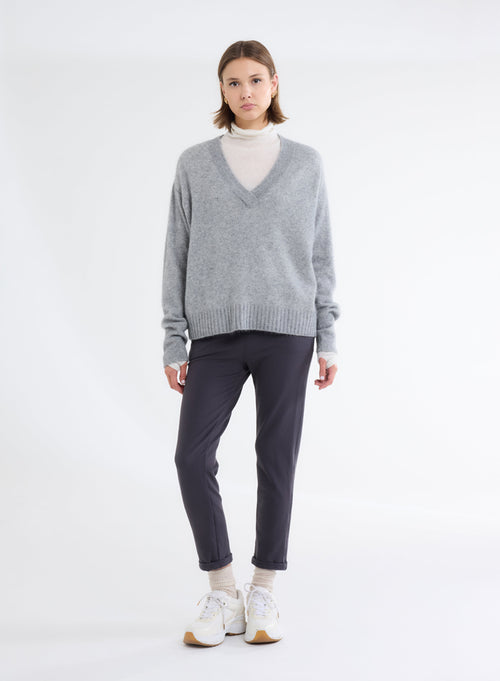 Gray V-Neck Long Sleeve Sweater - MAJESTIC FILATURES