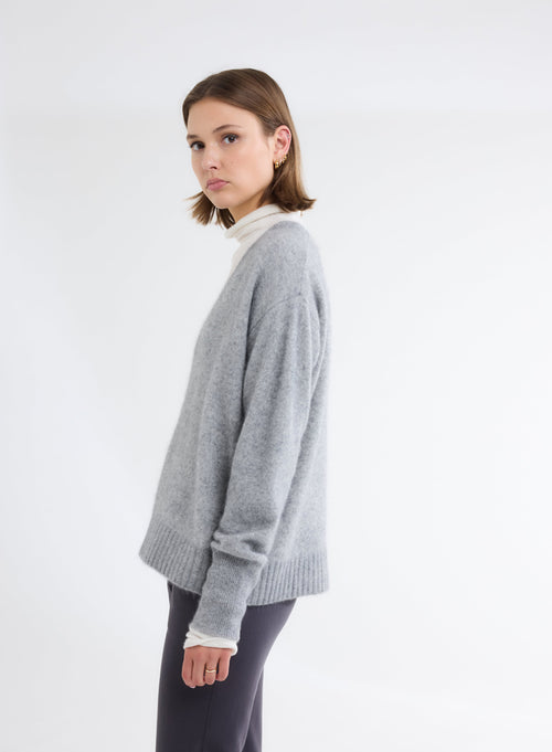 Gray V-Neck Long Sleeve Sweater - MAJESTIC FILATURES