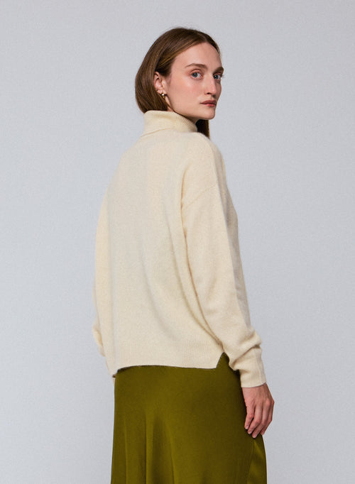 Jersey de cuello alto crudo con mangas largas en Raccoon - MAJESTIC FILATURES