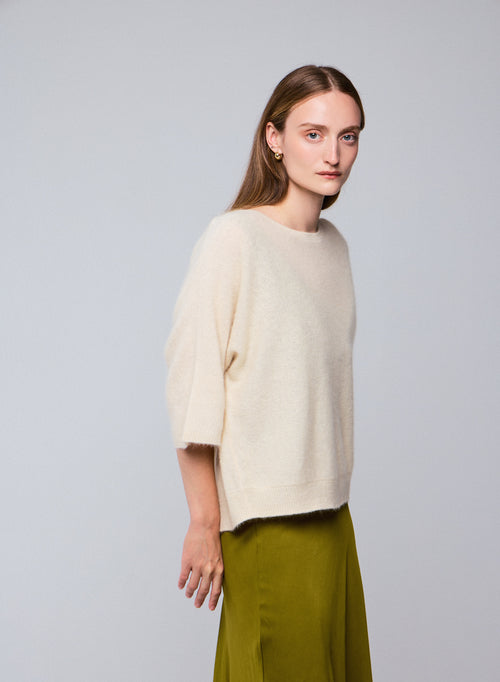 Weißer Pullover mit Rundhalsausschnitt und Kimonoärmeln aus Raccon-Wolle / Polyamid - MAJESTIC FILATURES