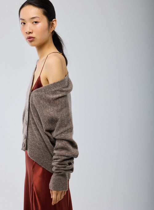 Gilet Beige Col V Manches Longues en Laine / Soie / Cachemire - MAJESTIC FILATURES