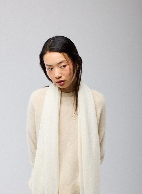 White Cashmere Scarf - MAJESTIC FILATURES