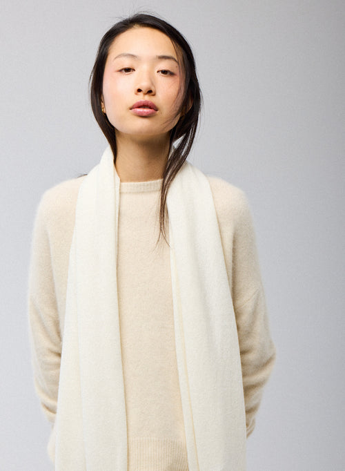 White Cashmere Scarf - MAJESTIC FILATURES