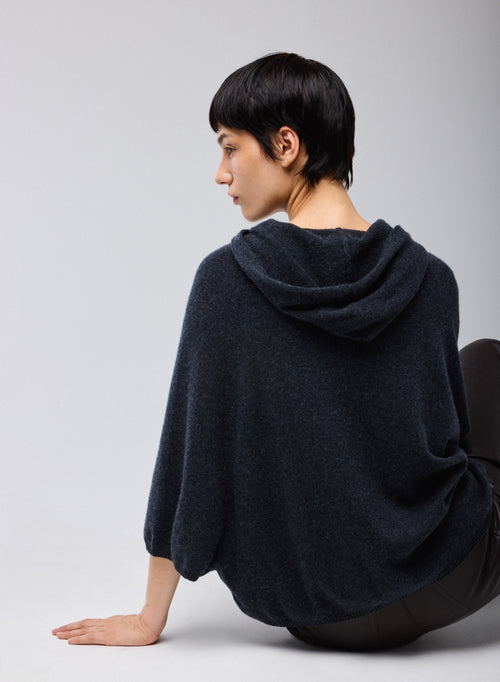 Pull Gris Capuche Manches Longues en Cachemire - MAJESTIC FILATURES