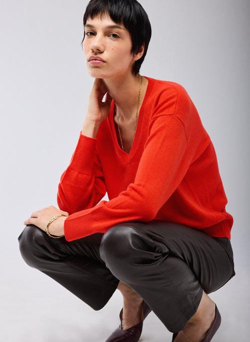 Pull Rouge Col V Manches Longues en Cachemire - MAJESTIC FILATURES