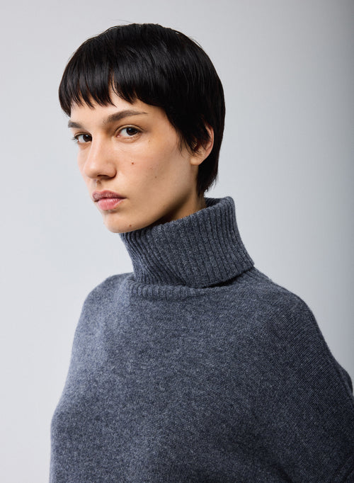 Grey Turtleneck Long Sleeve Sweater in Merino Wool - MAJESTIC FILATURES