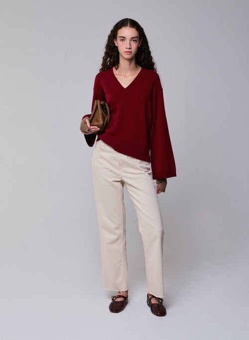 Red V-neck long-sleeved sweater in merino wool - MAJESTIC FILATURES
