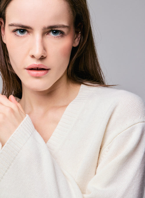 Pull Blanc Col V Manches Longues en Laine merinos - MAJESTIC FILATURES