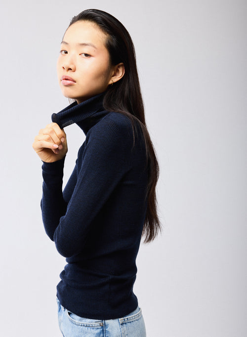 Pull Marine Col Roulé Manches Longues en Laine merinos - MAJESTIC FILATURES