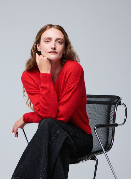 Pull Rouge Col V Manches Longues en Laine / Cachemire - MAJESTIC FILATURES