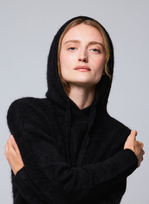 Jersey negro con capucha y manga larga en alpaca / poliamida / elastano - MAJESTIC FILATURES
