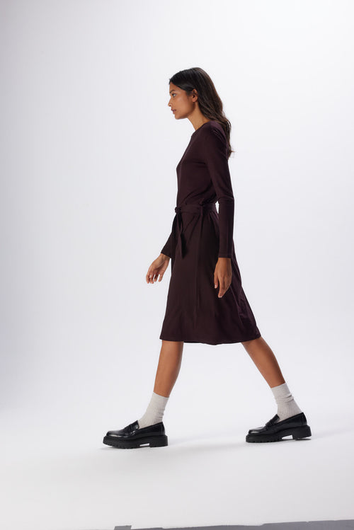Vestido de manga larga con cuello barco berenjena en viscosa y elastano - MAJESTIC FILATURES