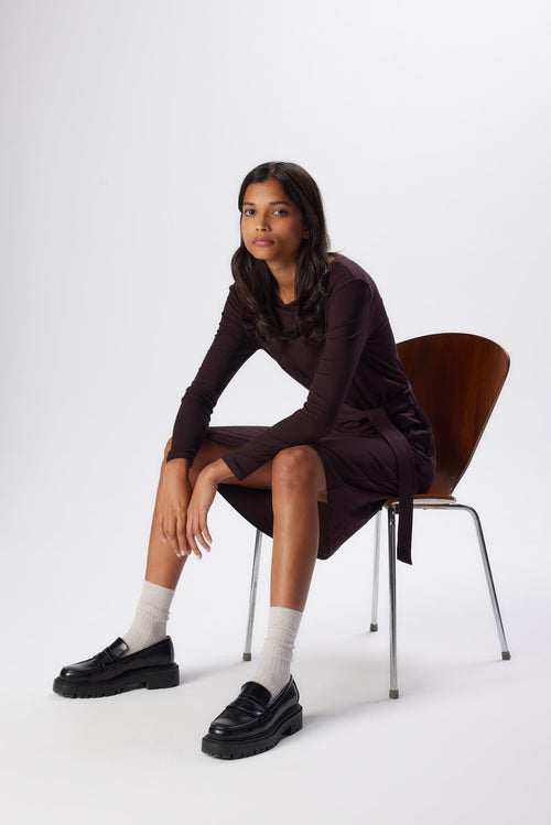 Vestido de manga larga con cuello barco berenjena en viscosa y elastano - MAJESTIC FILATURES