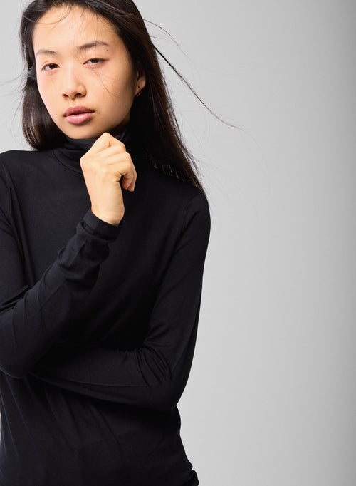 T-shirt Noir Col Roulé Manches Longues en Viscose et Élasthanne - MAJESTIC FILATURES
