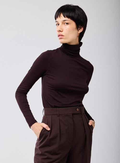 T-shirt Aubergine Col Roulé Manches Longues en Viscose et Elasthanne - MAJESTIC FILATURES