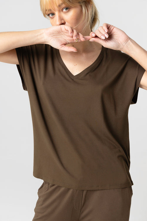 T-shirt Marron Foncé Col V Manches Courtes en Viscose / Elasthanne - MAJESTIC FILATURES
