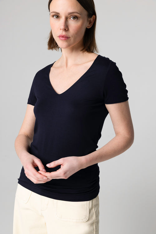 T-shirt Marine Col V Manches Courtes en Viscose / Elasthanne - MAJESTIC FILATURES