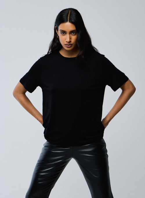 T-shirt Noir Col Rond Manches Courtes en Viscose / Élasthanne - MAJESTIC FILATURES