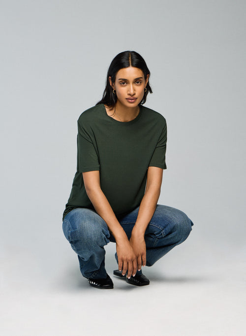 Camiseta verde de manga corta y manga corta con cuello redondo y viscosa / elastano - MAJESTIC FILATURES