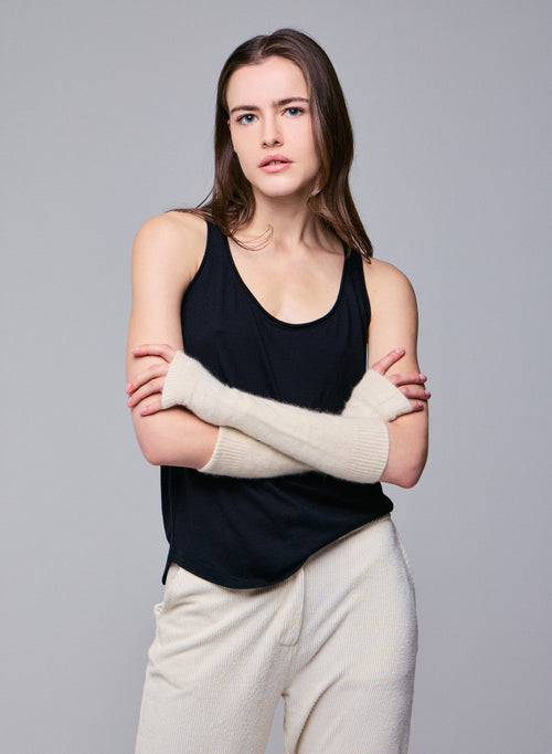 Black sleeveless U-neck tank top in cotton / cashmere - MAJESTIC FILATURES