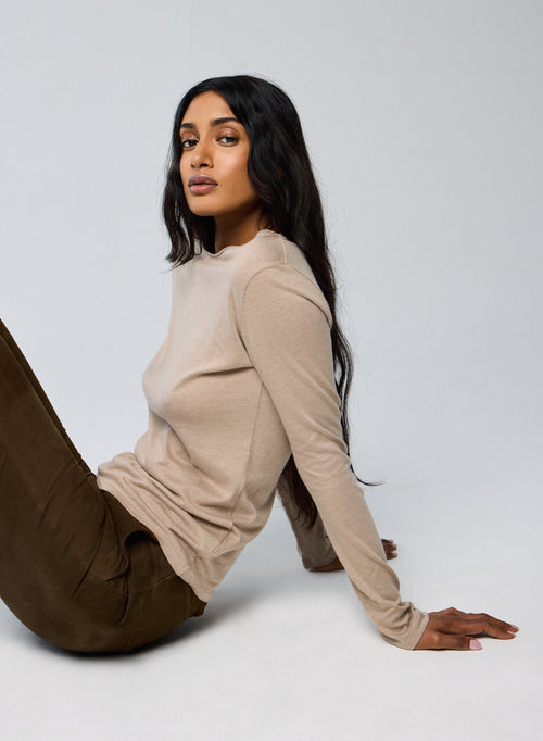 Camiseta de manga larga con cuello redondo beige en algodón orgánico / cachemir - MAJESTIC FILATURES