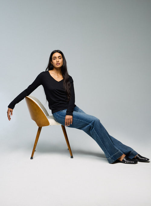 Black V-Neck Long Sleeves T-shirt in Cotton and Cashmere - MAJESTIC FILATURES