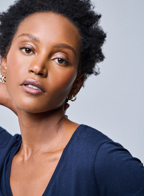 Navy blue Julia V-Neck Short Sleeves T-Shirt in Organic Cotton - MAJESTIC FILATURES