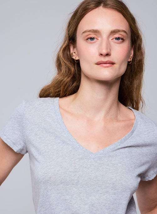 T-shirt Gris Julia Col V Manches Courtes en Coton organique - MAJESTIC FILATURES
