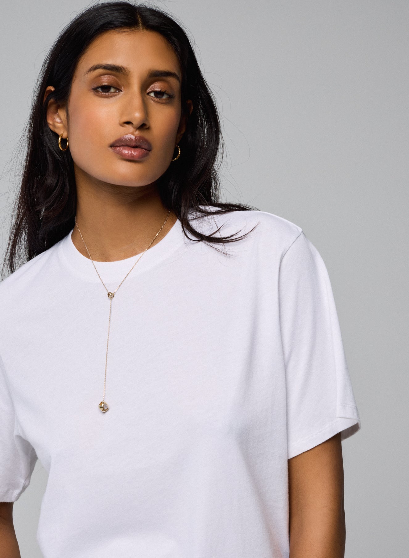 White Round Neck Short Sleeve T-shirt in Organic Cotton