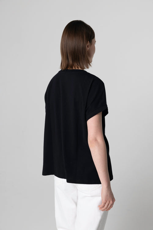 T-shirt Noir Col V Manches Courtes en Coton Organique - MAJESTIC FILATURES