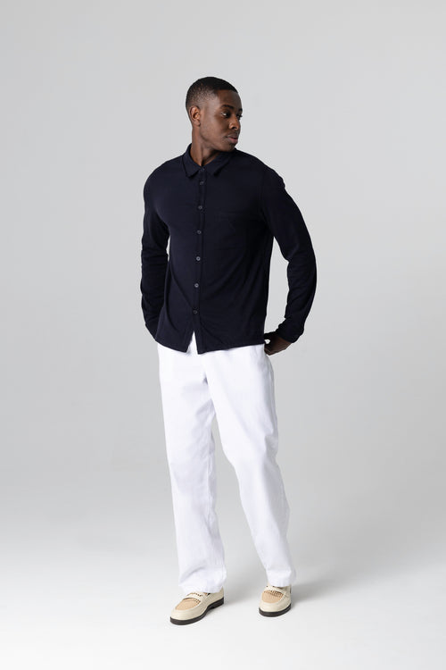 Camisa azul marino con cuello camisero y mangas largas de algodón orgánico - MAJESTIC FILATURES