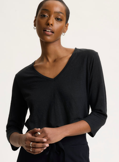 Black 3/4 Sleeve V-Neck T-shirt in Linen / Elastane - MAJESTIC FILATURES