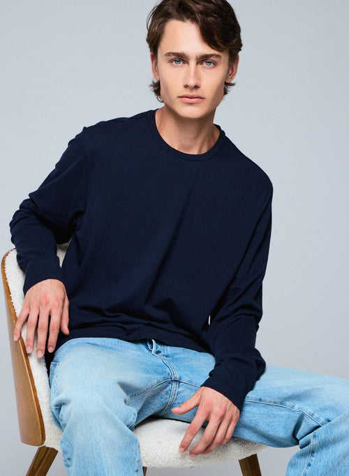 Navy blue Henry Long Sleeve Round Neck T-Shirt in Organic Cotton and Elastane - MAJESTIC FILATURES