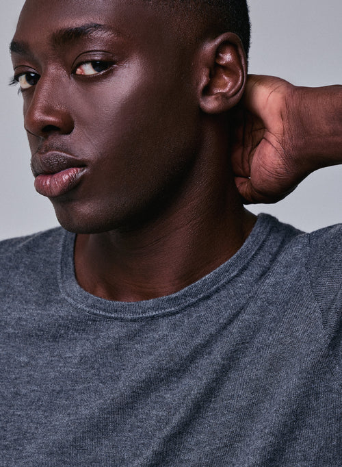 T-shirt Gris Col Rond Manches Courtes en Cachemire - MAJESTIC FILATURES