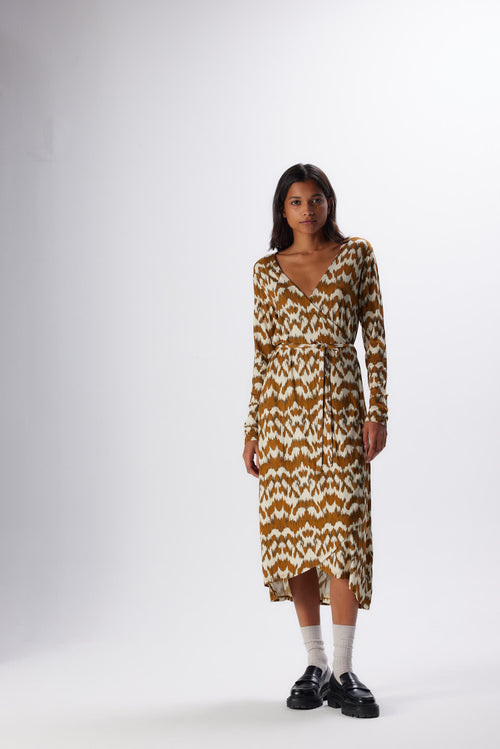 Camel Kleid mit langärmeligem Wickelausschnitt aus Viskose / Elasthan - MAJESTIC FILATURES
