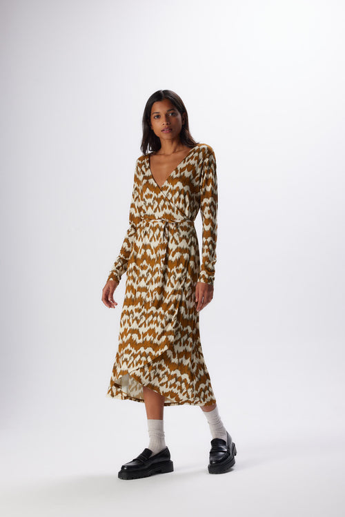 Camel Kleid mit langärmeligem Wickelausschnitt aus Viskose / Elasthan - MAJESTIC FILATURES