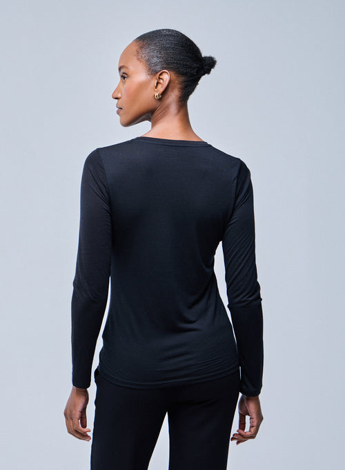 Camiseta negra de manga larga con cuello de pico en Lyocel / Lana virgen - MAJESTIC FILATURES