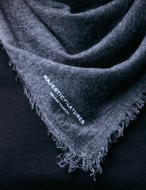 Bandana Gris en Cachemire - MAJESTIC FILATURES