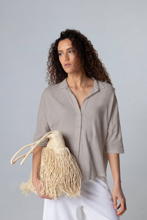 Kurzarmhemd aus Baumwolle/Leinen in Kaffee Latte - MAJESTIC FILATURES