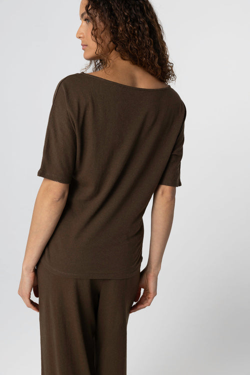 Kurzarm-T-Shirt mit U-Boot-Ausschnitt aus Baumwolle/Leinen in Tonka - MAJESTIC FILATURES