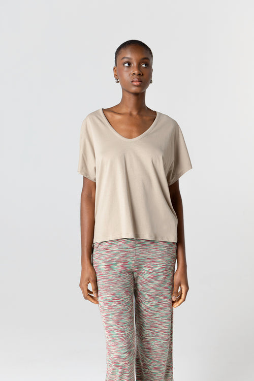 T-shirt Beige Col V Manches Courtes en Coton Supima - MAJESTIC FILATURES