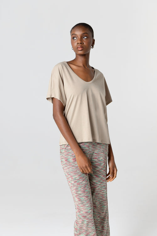 T-shirt Beige Col V Manches Courtes en Coton Supima - MAJESTIC FILATURES