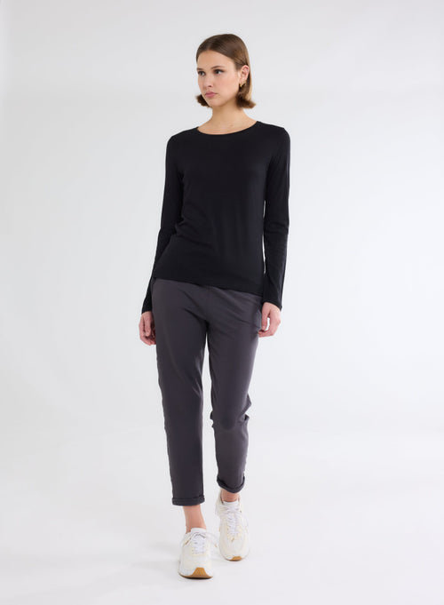 Black Round Neck Long Sleeve T-shirt - MAJESTIC FILATURES